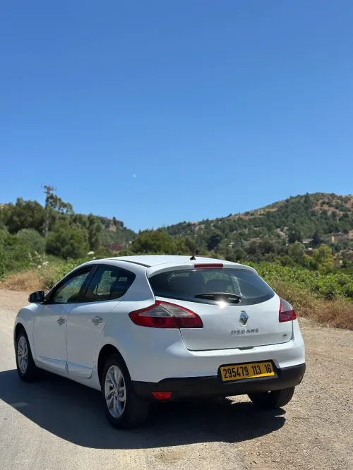 Renault Megane 3 2013 New play