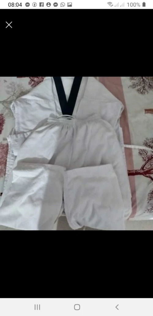 kimono taekwondo  enfant international taille 170cm made in Pakistan bonne occasion