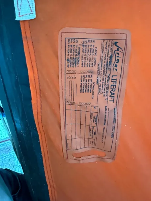 radeau de sauvetage gonflable marque ARIMAR liferaft