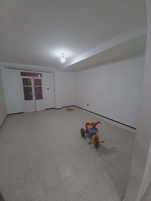 Location Appartement F3 Boumerdès Corso