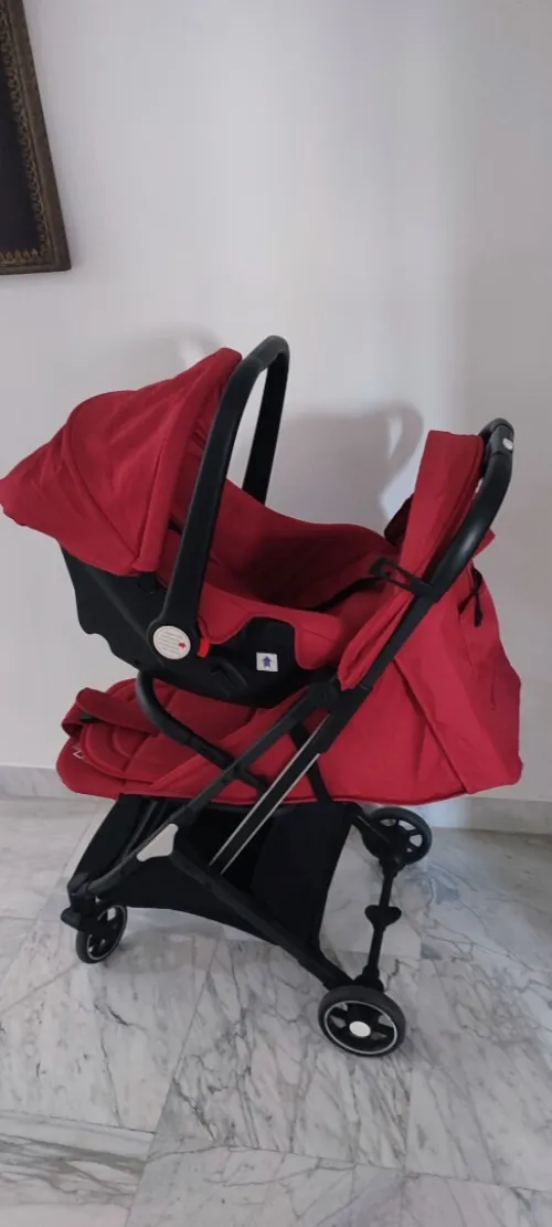 Poussette pour bébé   عربة أطفال