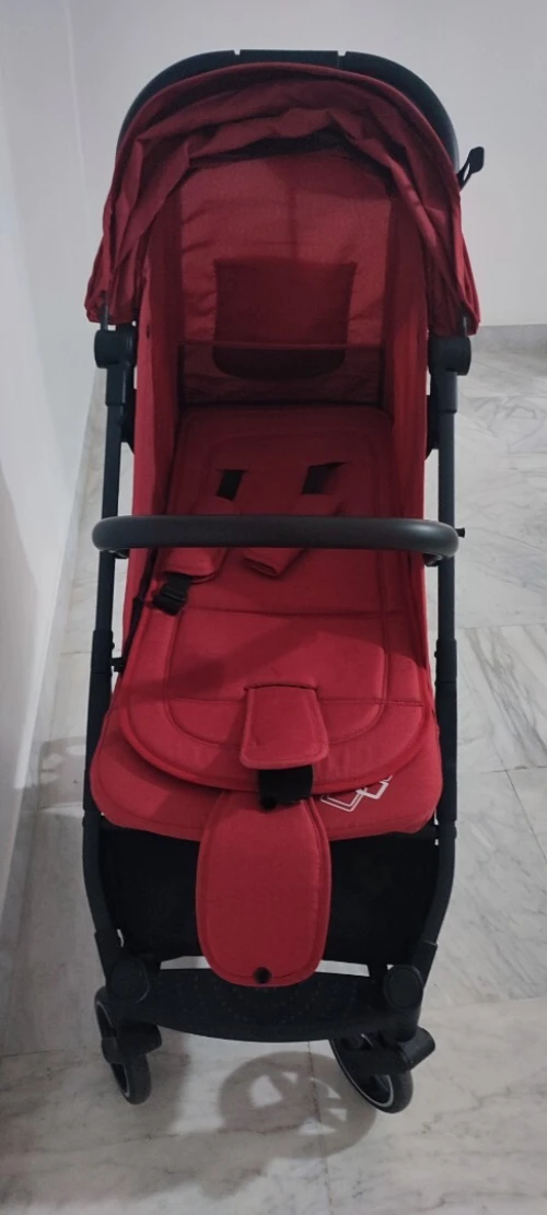 Poussette pour bébé   عربة أطفال