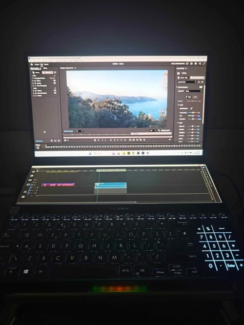 ASUS Zenbook Pro Duo 15.6" - Intel Core i9 - 11900H - 32 GB RAM - 1 TB SSD Ecrant 4k