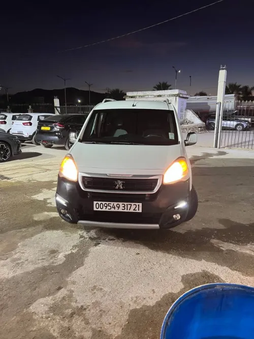 Peugeot Partner 2017 Tepee