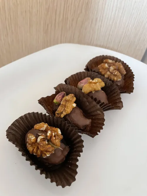 حلويات منزلية لذيذة لنيني&نورة