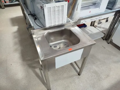 TABLE INOX ET MEUBLE INOX