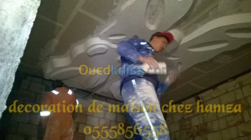 travaux de construction avec decore