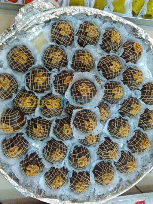 لينا للحلويات التقليدية و العصرية 