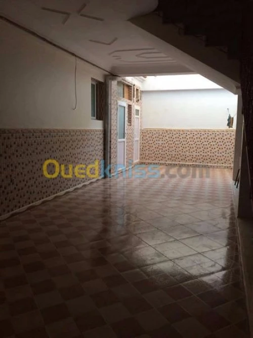 Location Appartement F02 Mostaganem Mostaganem