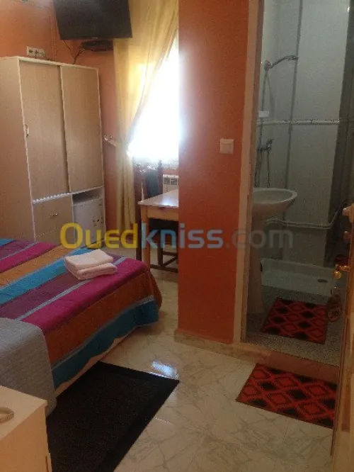 HEBERGEMENT ET RESTAURATION