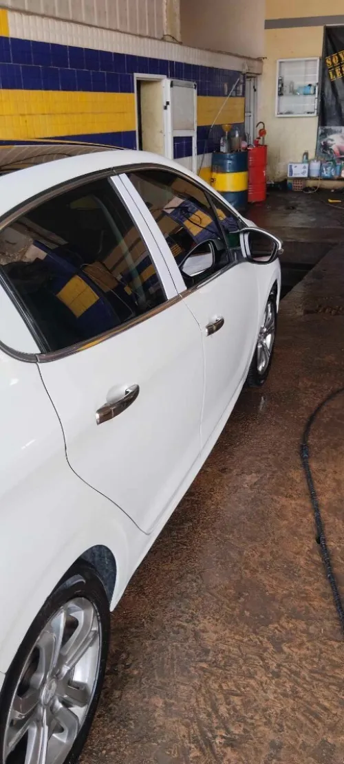 Peugeot 208 2015 