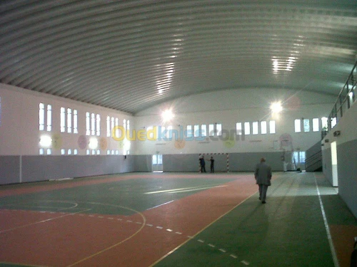 couverture métallique autoportante