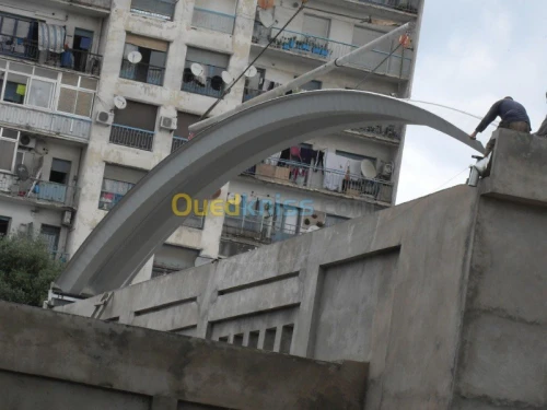 couverture métallique autoportante