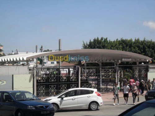 couverture métallique autoportante