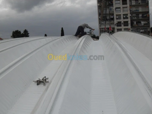 couverture métallique autoportante