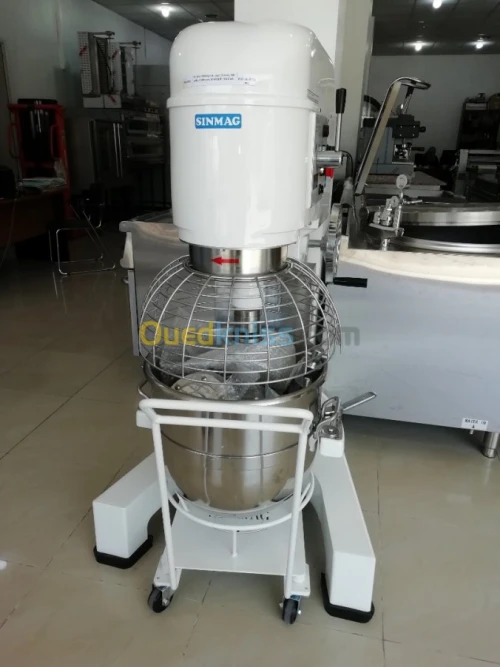 BATTEUR MELANGEUR SINMAG  /PATISSERIE 