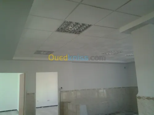 montage de faux plafon placo platre 