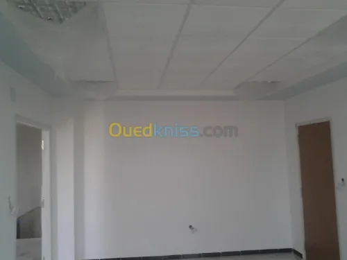 montage de faux plafon placo platre 