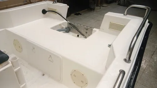 Embarcation flouka 4m90 (sans moteur et remorque)