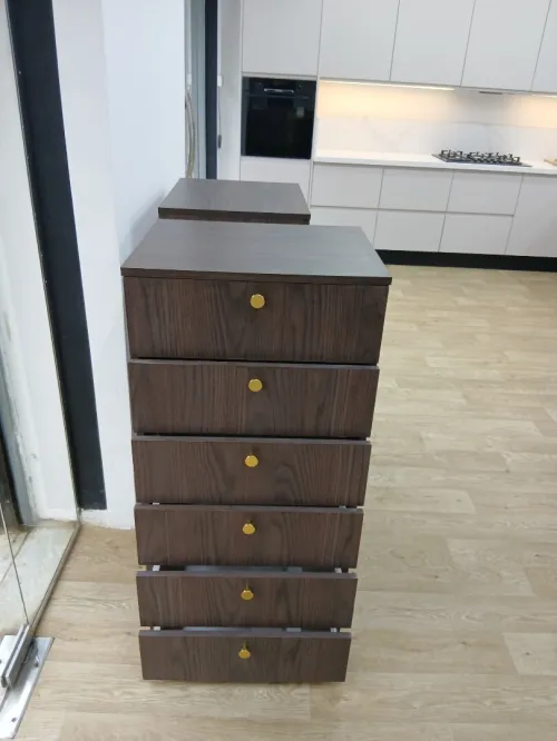 Chiffonier