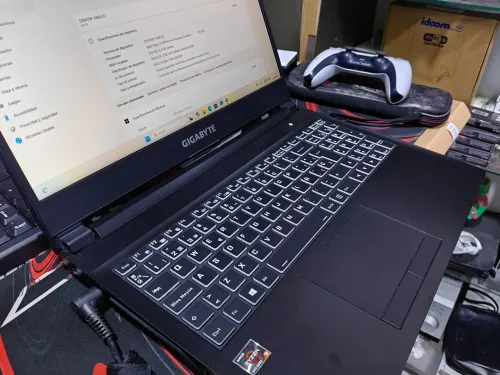 Laptop gaming 