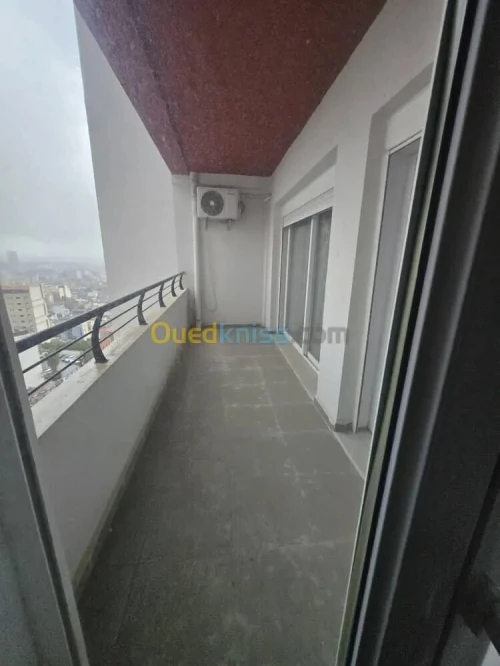 Location Appartement F4 Annaba Annaba