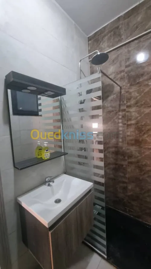 Location Appartement F2 Alger Hydra