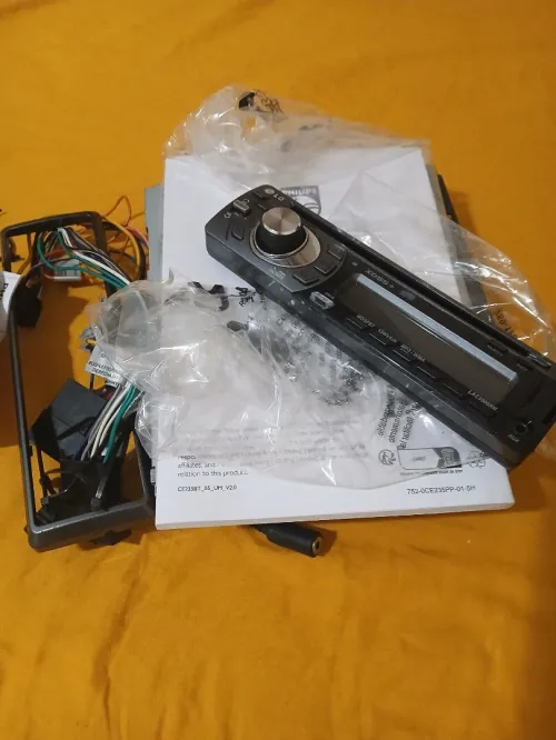 Poste radio auto