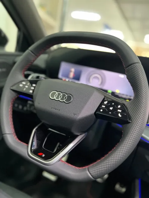 Audi Q3 2026 S-line