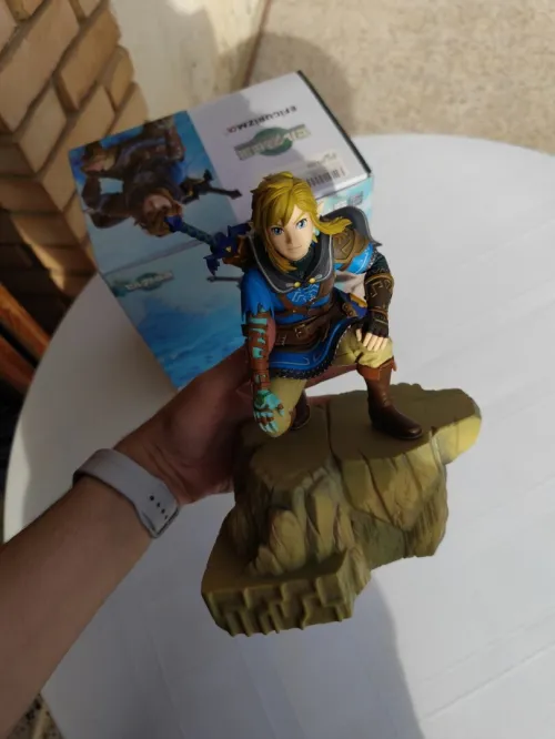 The Legend of Zelda: Tears of the Kingdom FIGURIZMa Link Figure - SEGA