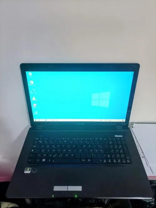 pc portable Asus i3