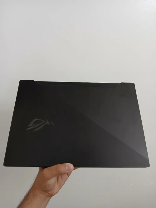 ASUS ROG G15 AMD RYZEN 9 4900HS NVIDIA RTX 2060 6GB 15.6" FHD 300HZ