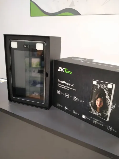 Terminal de contrôle d'accès et de pointage AVANCEE de large capacités ZKTeco ProFace X