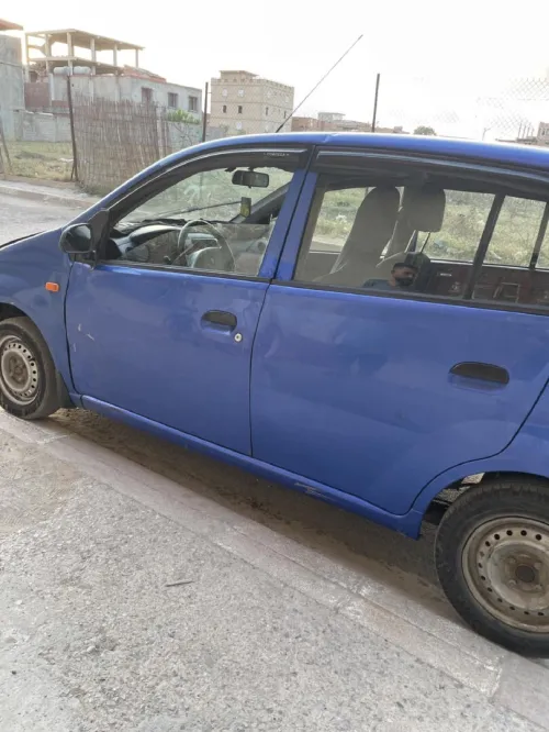 Daihatsu Charad 2004 