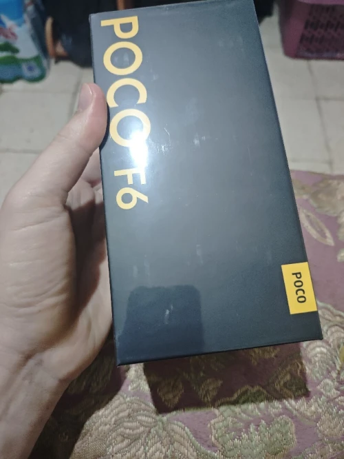 Xiaomi Poco F6