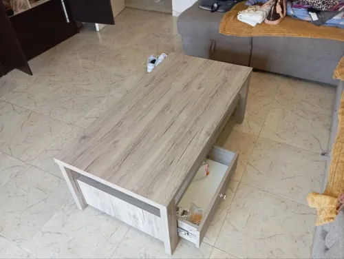 Chambre à coucher+Table basse