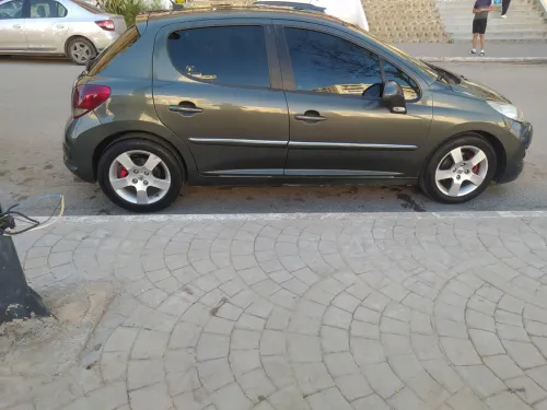 Peugeot 207 2010 