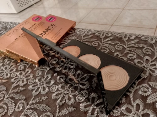 Radiance revolution high lighter