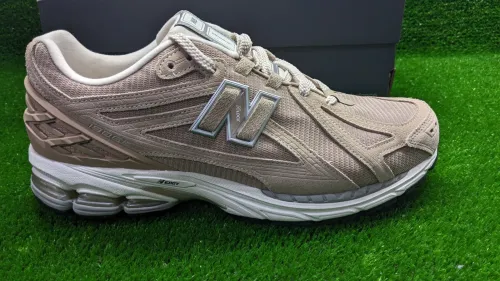 New Balance 1906R Ref M1906RV - Original اصلية - Pointure 46.5 / 30 Centimètre