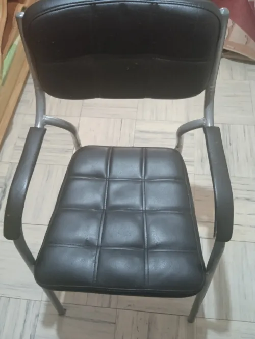 chaises visiteurs