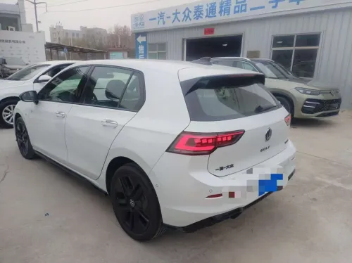 Volkswagen Golf 8 2024 R Black Edition 