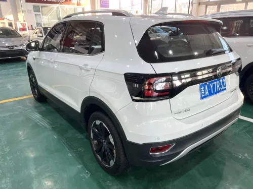 Volkswagen Tacqua 2024 R-Line