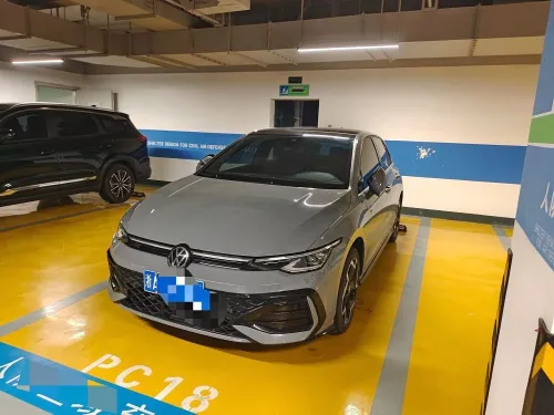 Volkswagen Golf 8 2026 R-Line Facelift 
