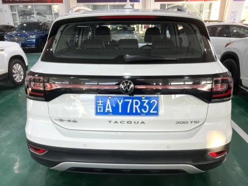 Volkswagen Tacqua 2024 R-Line