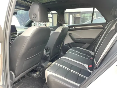 Volkswagen T-Roc 2023 