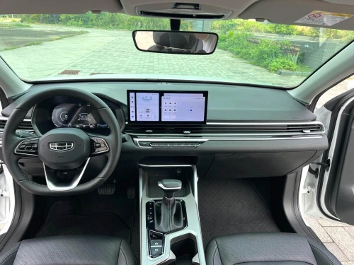 Geely Emgrand 2024 