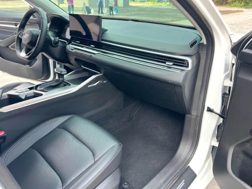 Geely Emgrand 2024 