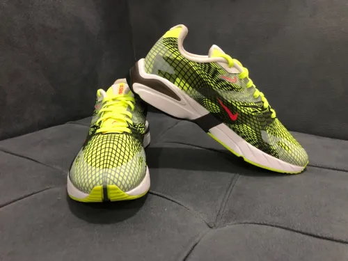 Bakset nike dorigine  affaire par rapport. son prix originaire