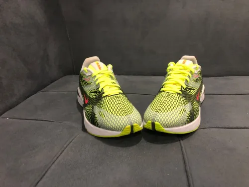 Bakset nike dorigine  affaire par rapport. son prix originaire