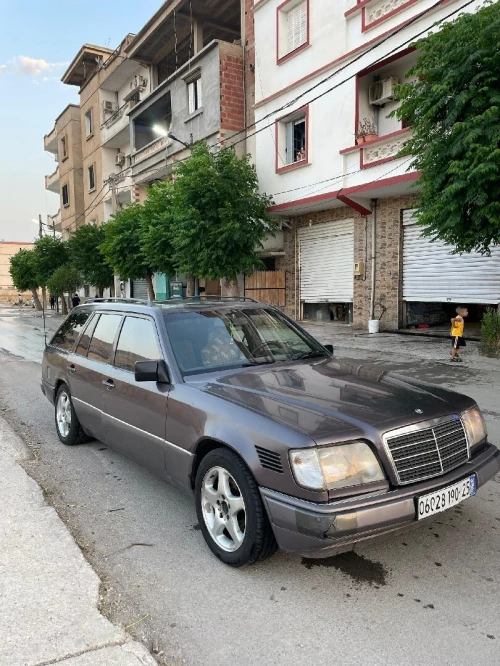 Mercedes Classe E 1990 Classe E